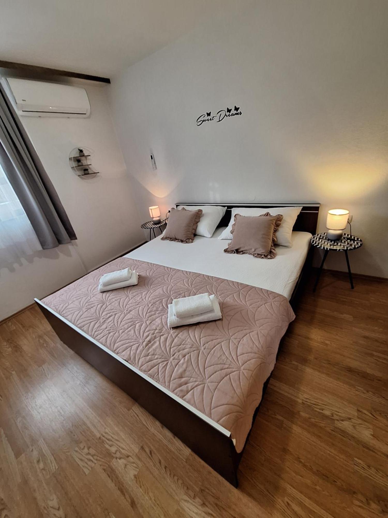 Apartment Banovac Split Bagian luar foto